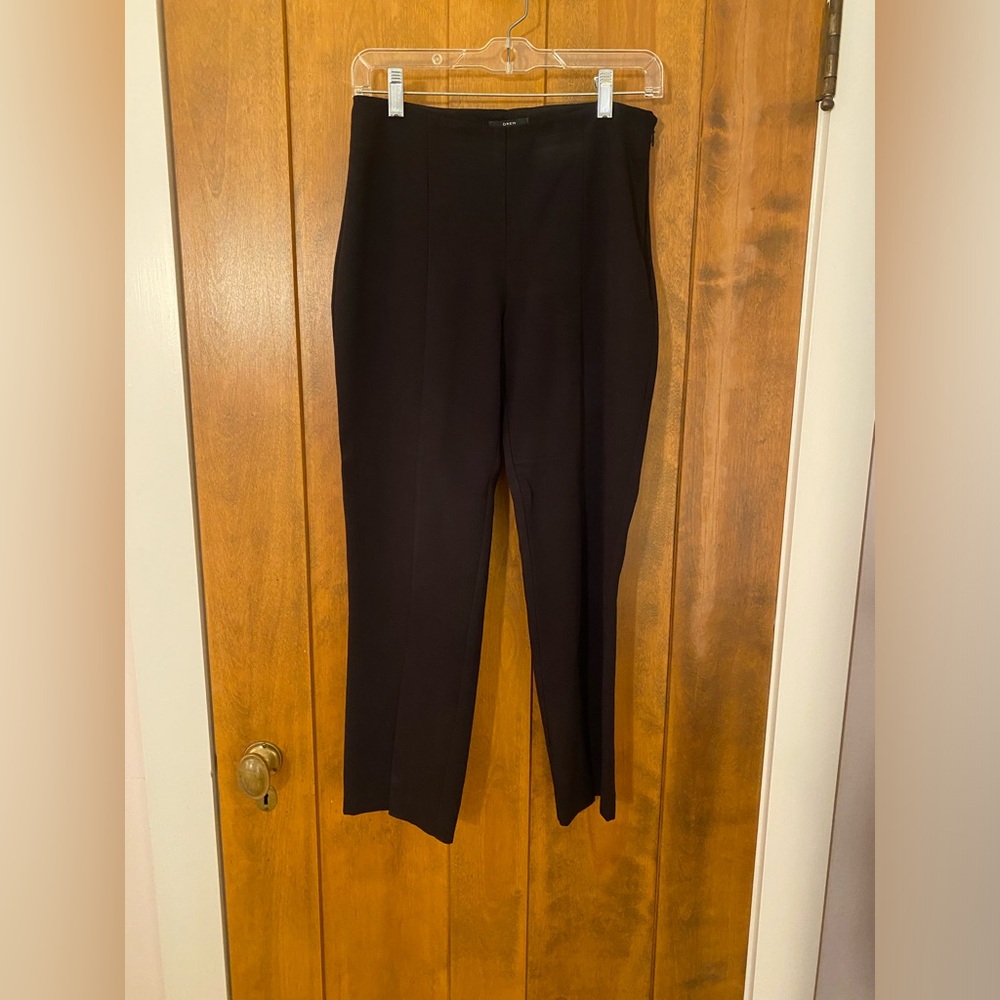 Cropped Women’s trousers by Drew